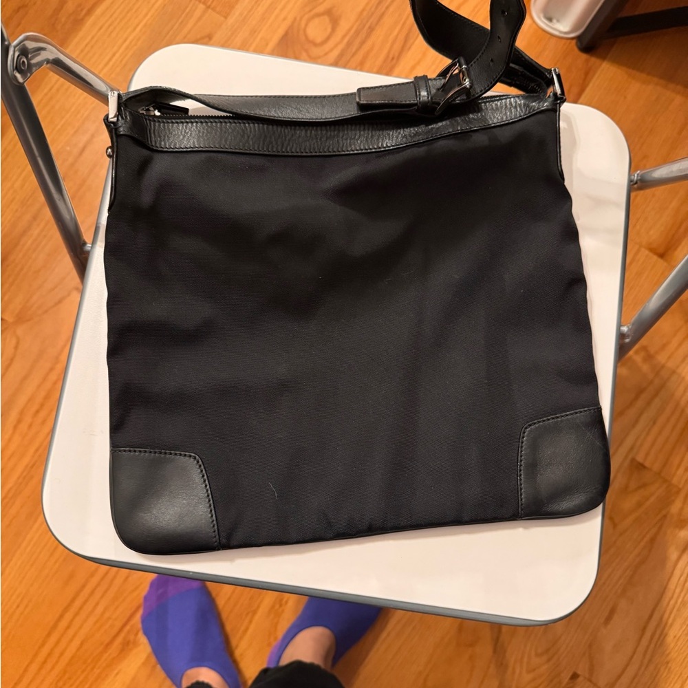 Gucci Black Men's Sling Bag - Picture 4 of 15